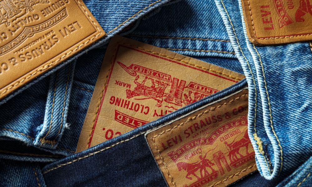 Levi Strauss Falls on Concerns of Weak Consumer Spending: Should You ...