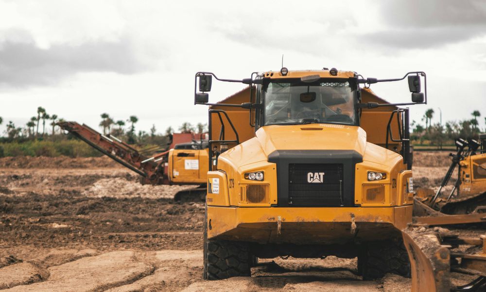 Caterpillar’s Profits Continue to Climb in a Record-Breaking Quarter: 3 Reasons to Buy CAT